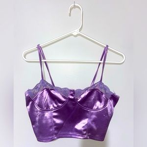 Cute purple cropped tank top.
